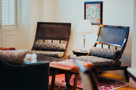 How to Style Custom Coasters in Your UAE Home Décor